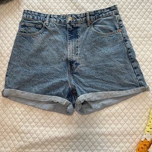 Zara Mom shorts size 14